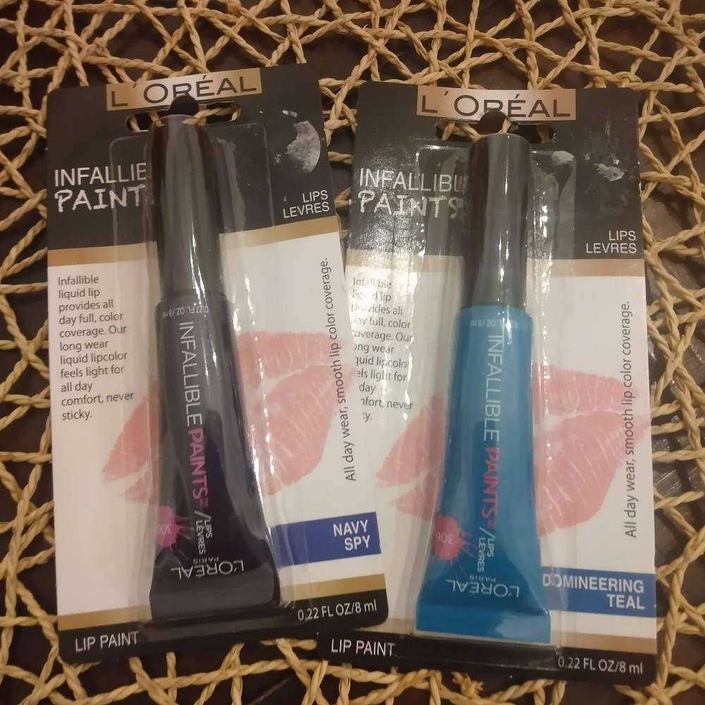 L'Oreal Paris lipstick bundle